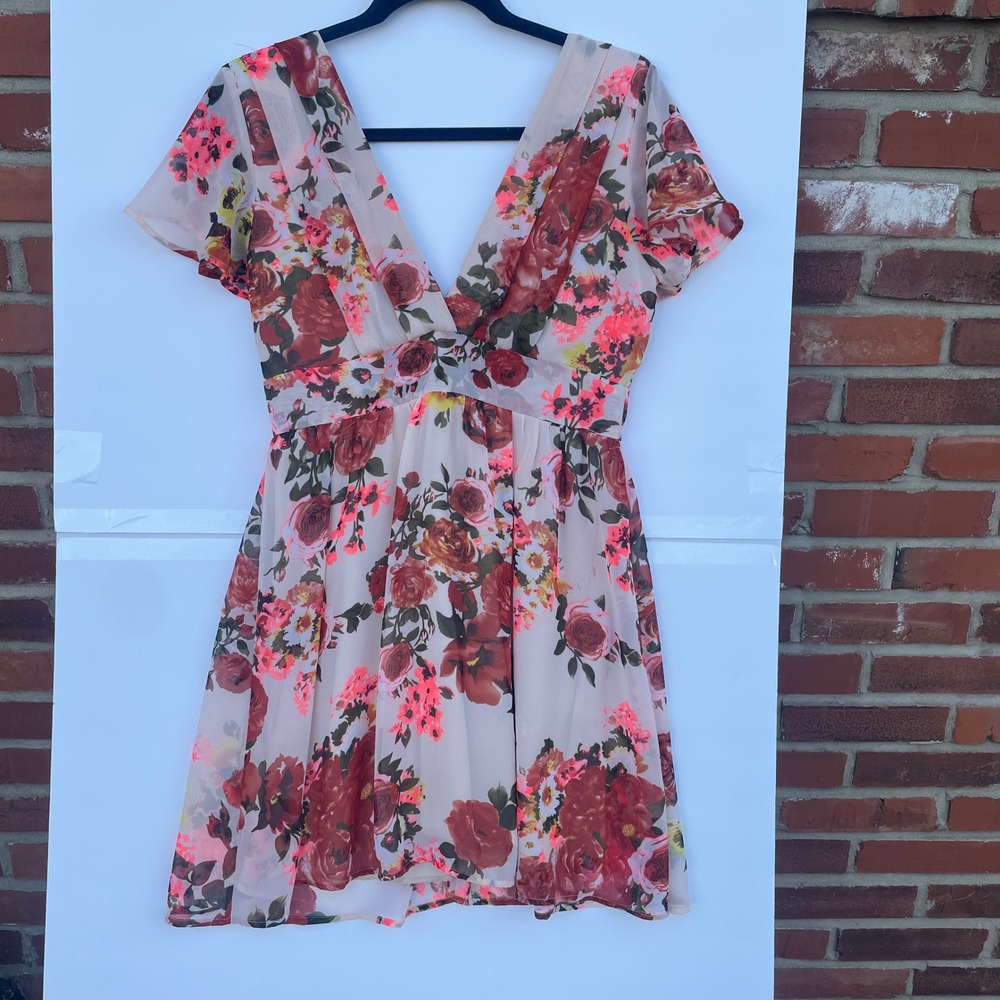 Coco Love Womens Floral V-Neck Flutter Sleeve Mini Dress Pink Red Cream Medium